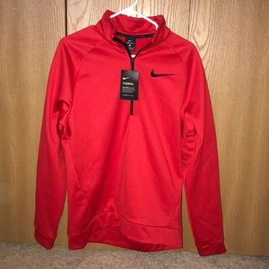 Nike therma hoodie